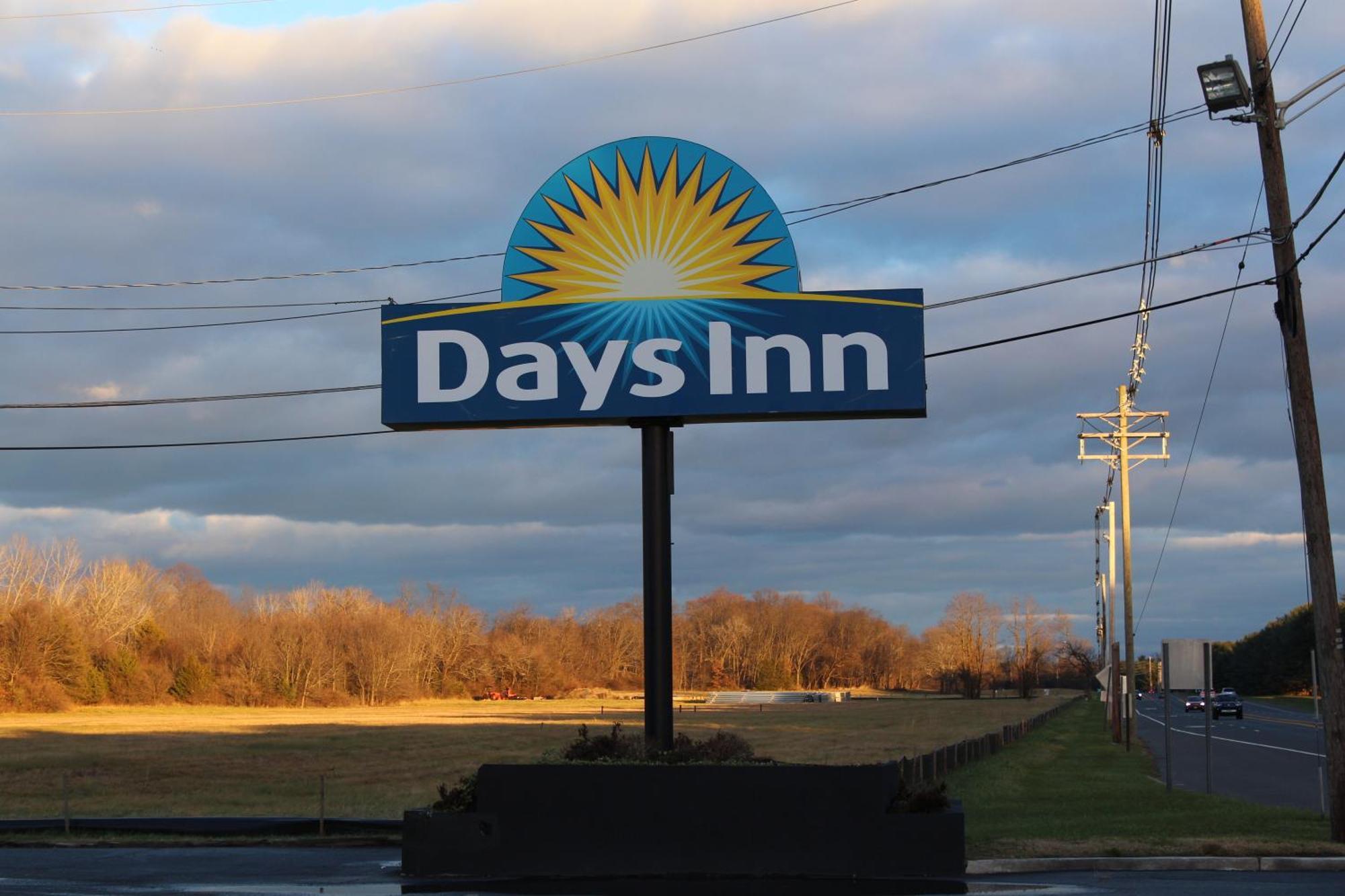 Days Inn By Wyndham Wrightstown Mcguire Afb Bordentown Екстер'єр фото