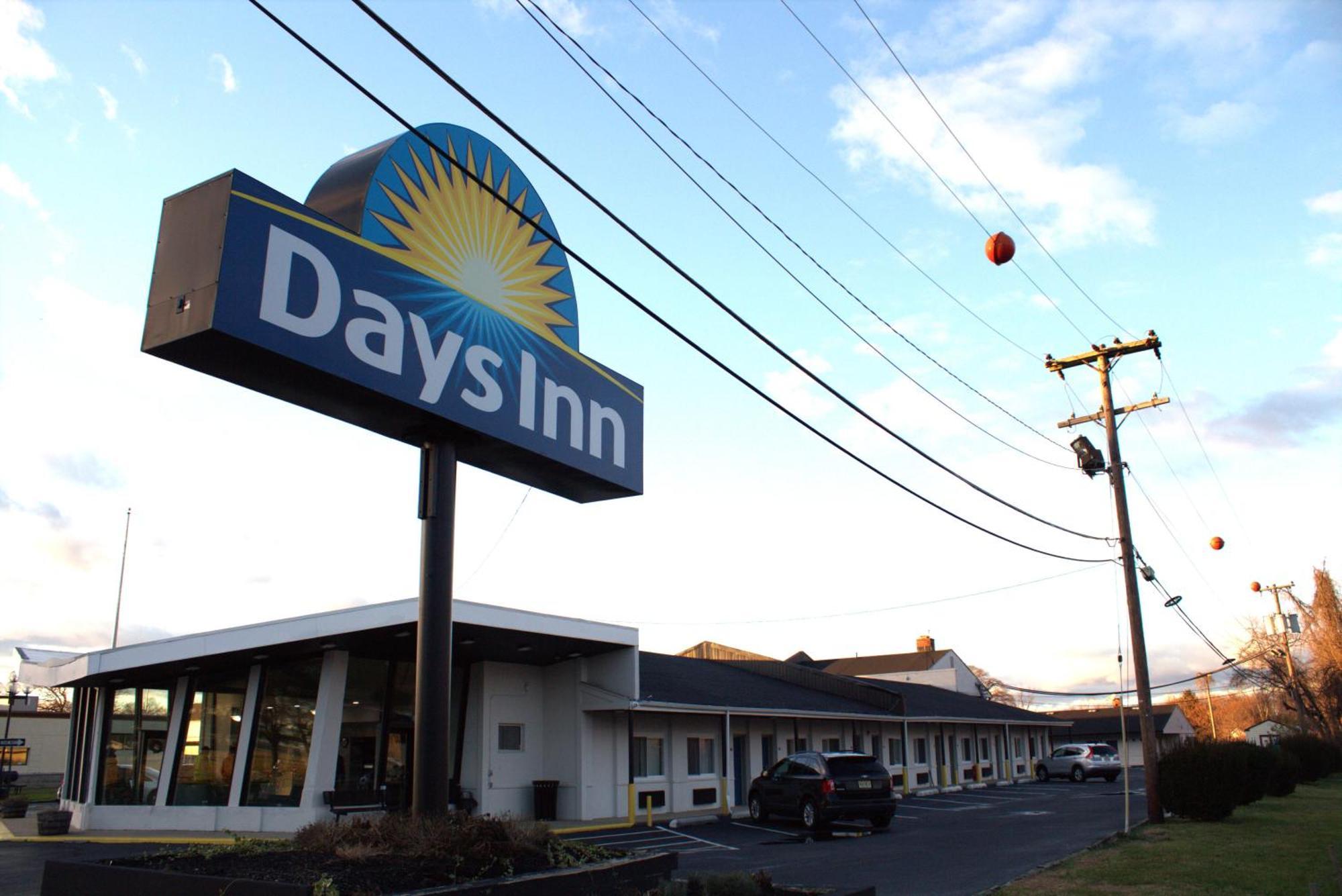 Days Inn By Wyndham Wrightstown Mcguire Afb Bordentown Екстер'єр фото